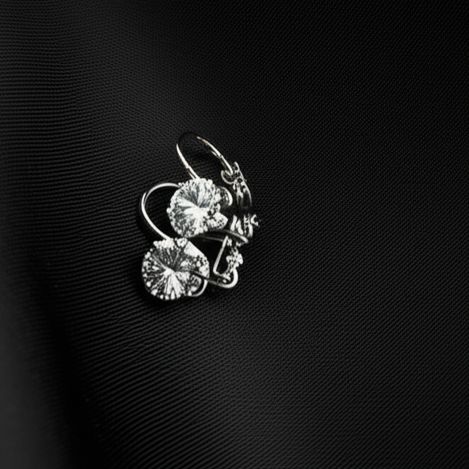 Classic Muse – Pearls & Crystals Collection