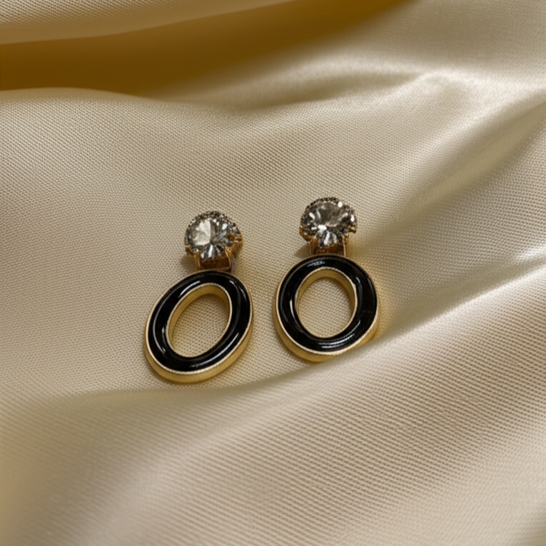 Noir Outlines – Hollow Charm Series